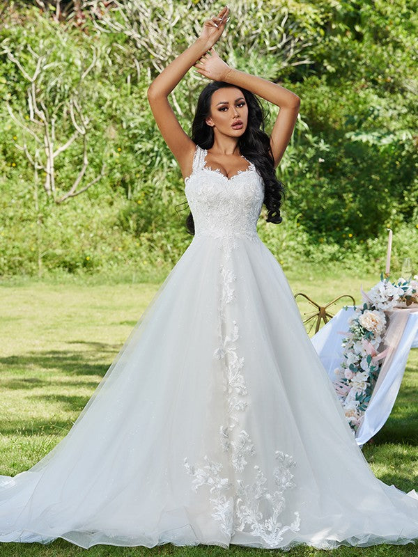 Wholesale A-Line/Princess Lace Applique Sweetheart Sleeveless Sweep/Brush Train Wedding Dresses